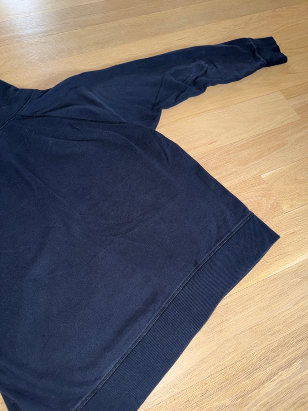 GAP Navy Hoodie with White Logo Sz XL - Picture 12 of 12
